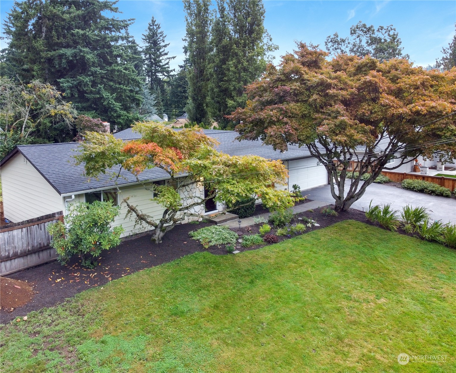 1911 Vine Road Brier, WA 98036 - Photo 31 of 34 Gallery Image 31