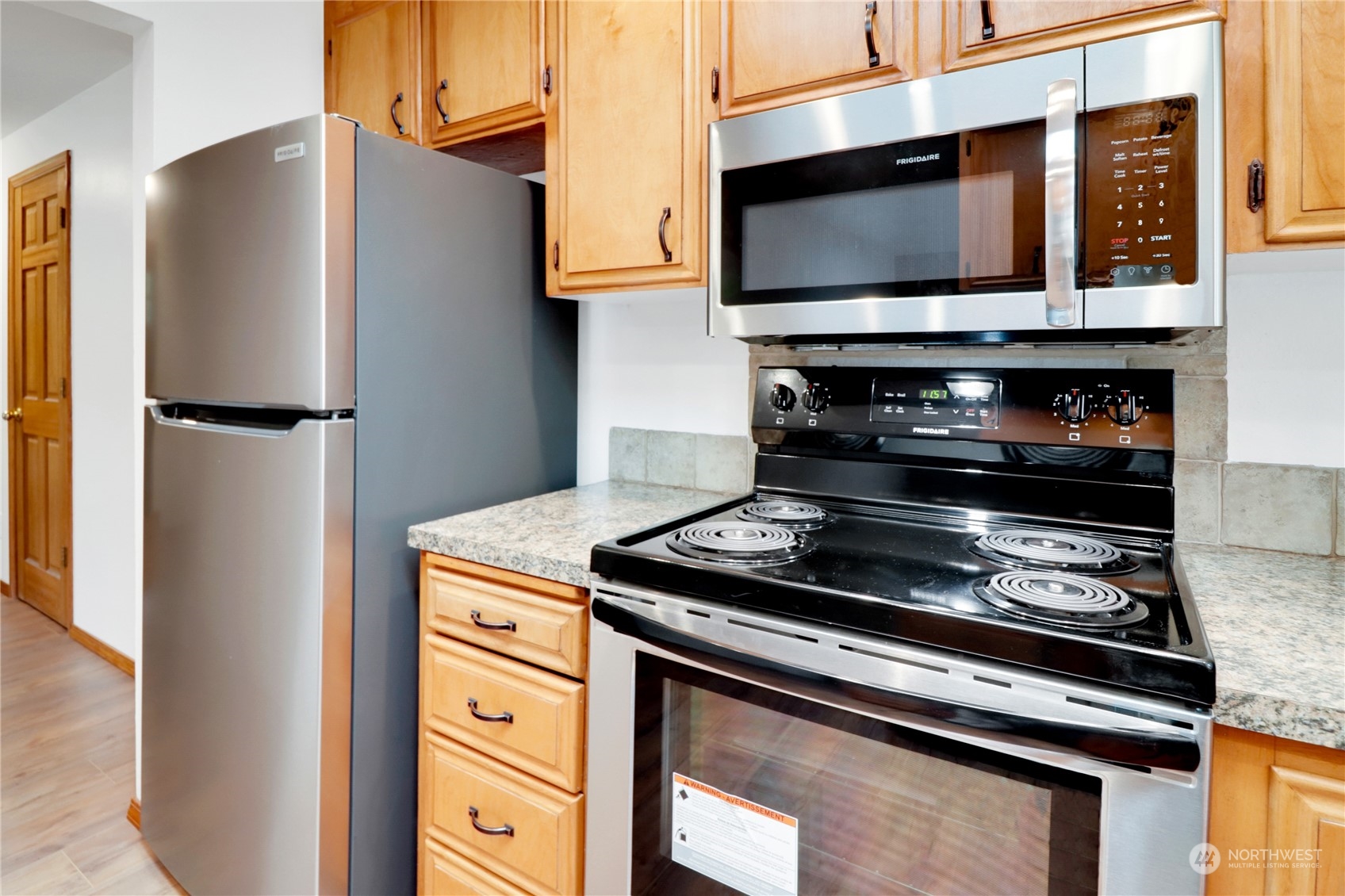 1911 Vine Road Brier, WA 98036 - Photo 8 of 34 Gallery Image 8