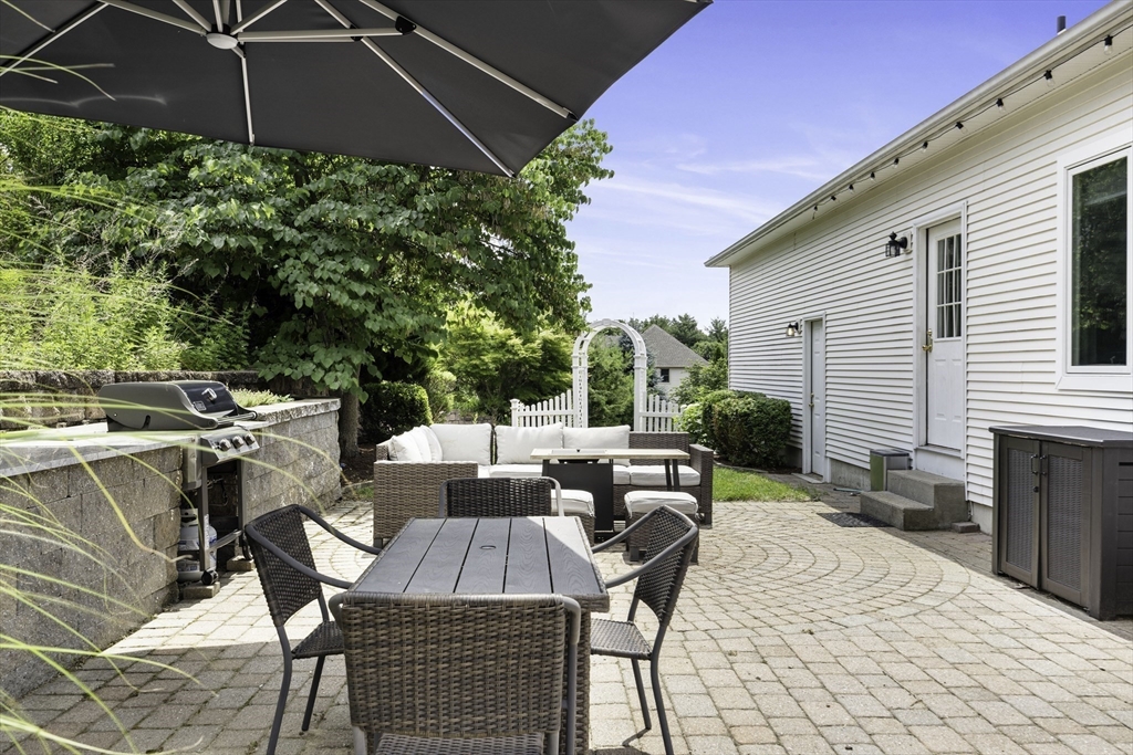 27 Spring Hill Road Belchertown, MA 01007 - Photo 40 of 42