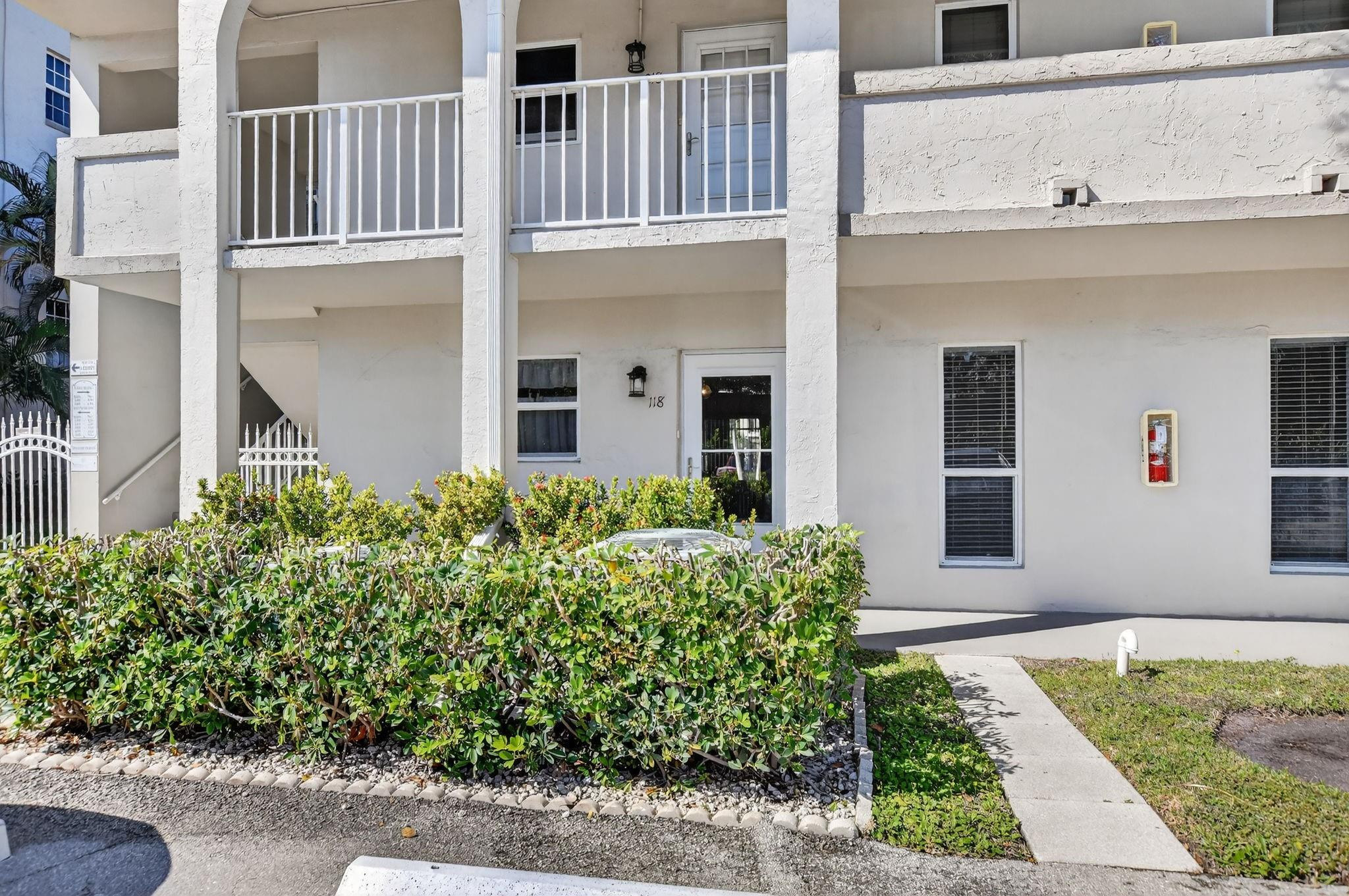 250 Northeast 20th Street, Unit 1180 Boca Raton, FL 33431 - Photo 2 of 47 Photo 2