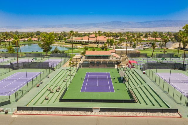 a picture of city view