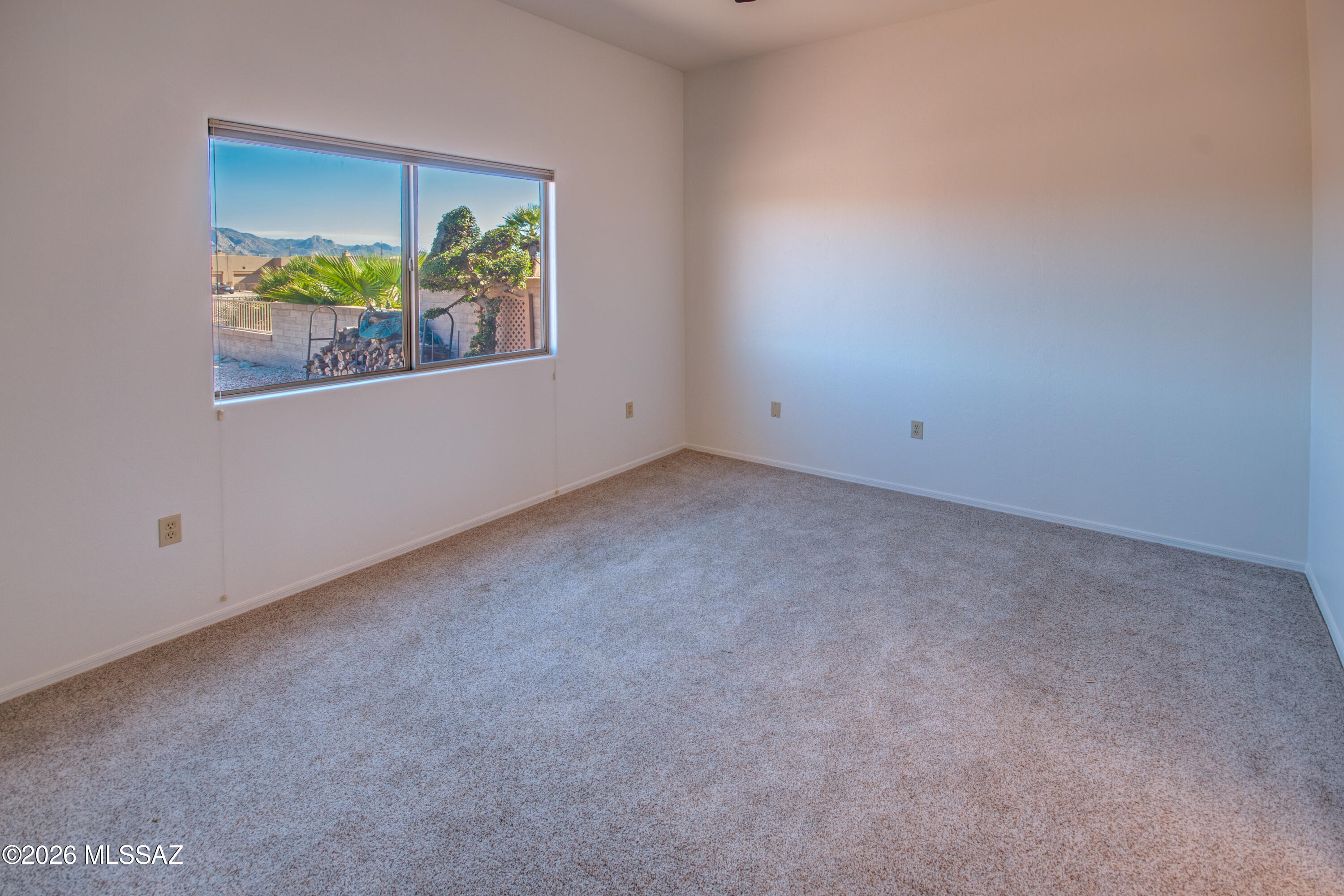 4003 South Golden Lynx Road Green Valley, AZ 85614 - Photo 12 of 36 Primary bedroom1