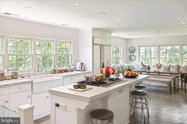 $10,888,000 | 5966 Mechanicsville Road, Doylestown, PA 18902