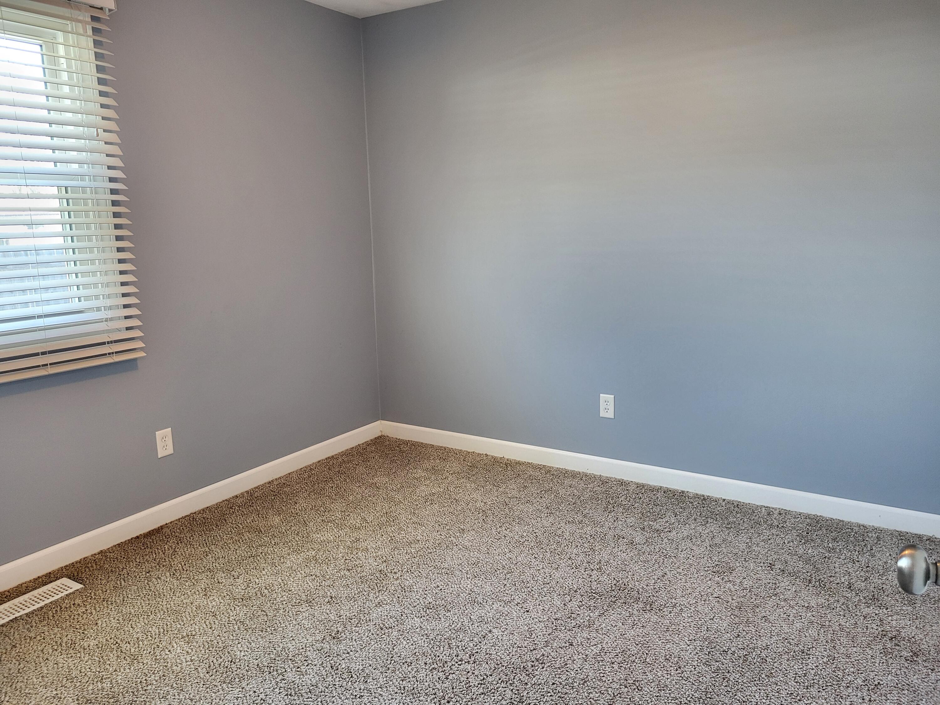 549 Riviera Road Valparaiso, IN 46385 - Photo 12 of 18 3000x2250