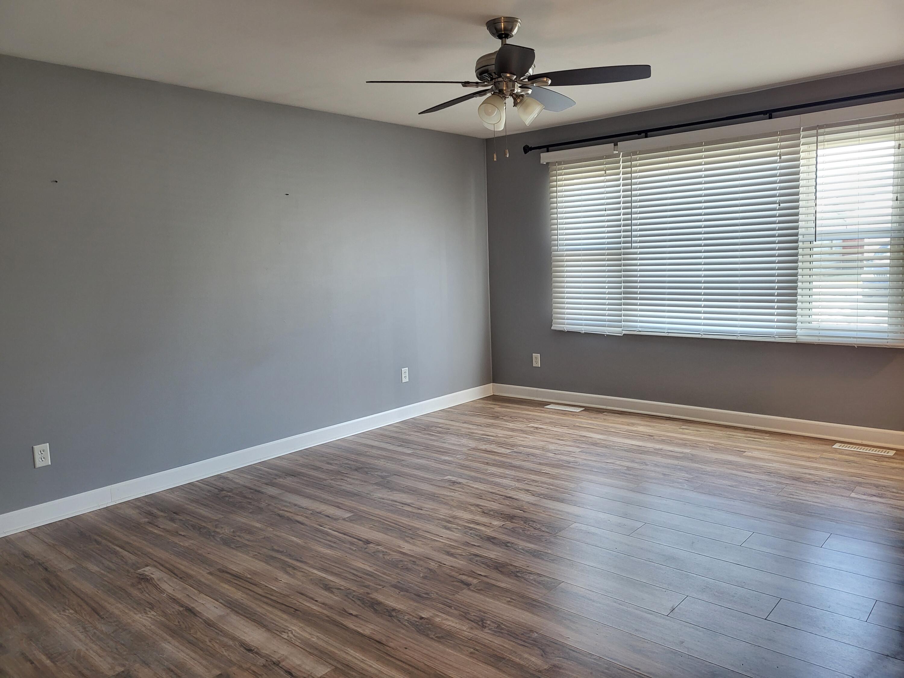 549 Riviera Road Valparaiso, IN 46385 - Photo 2 of 18 3000x2250