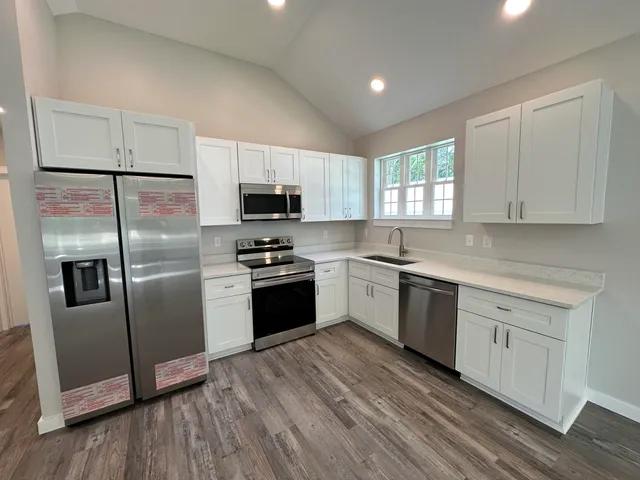 $1,750 | 163 West Chaffin Avenue, DeFuniak Springs, FL 32433