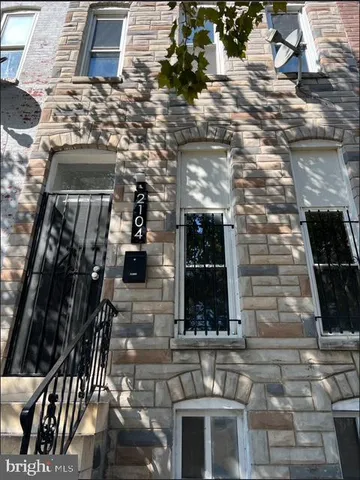 a view of a entryway