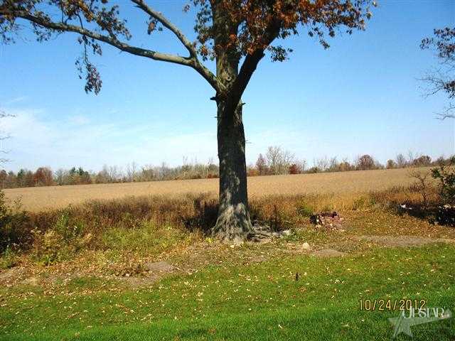 1037 Downridge Drive Decatur, IN 46733 - Photo 2 of 11 Gallery Image 2
