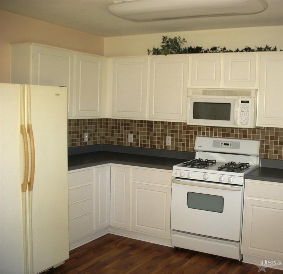 1037 Downridge Drive Decatur, IN 46733 - Photo 3 of 11 Gallery Image 3