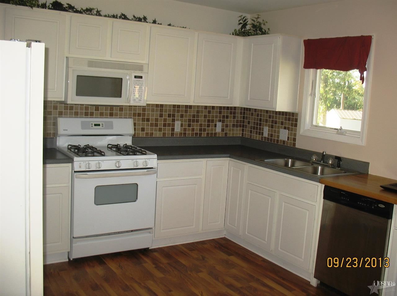 1037 Downridge Drive Decatur, IN 46733 - Photo 4 of 11 Gallery Image 4