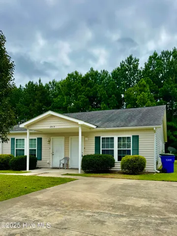 $1,100 | 2919 Lee Court, Unit B, Greenville, NC 27834