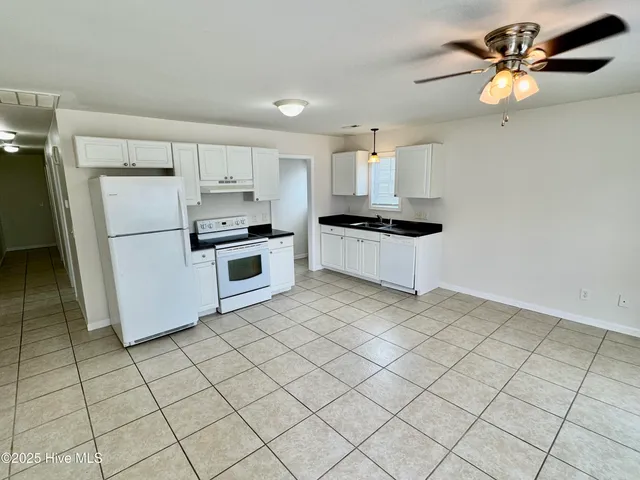 $1,100 | 2919 Lee Court, Unit B, Greenville, NC 27834