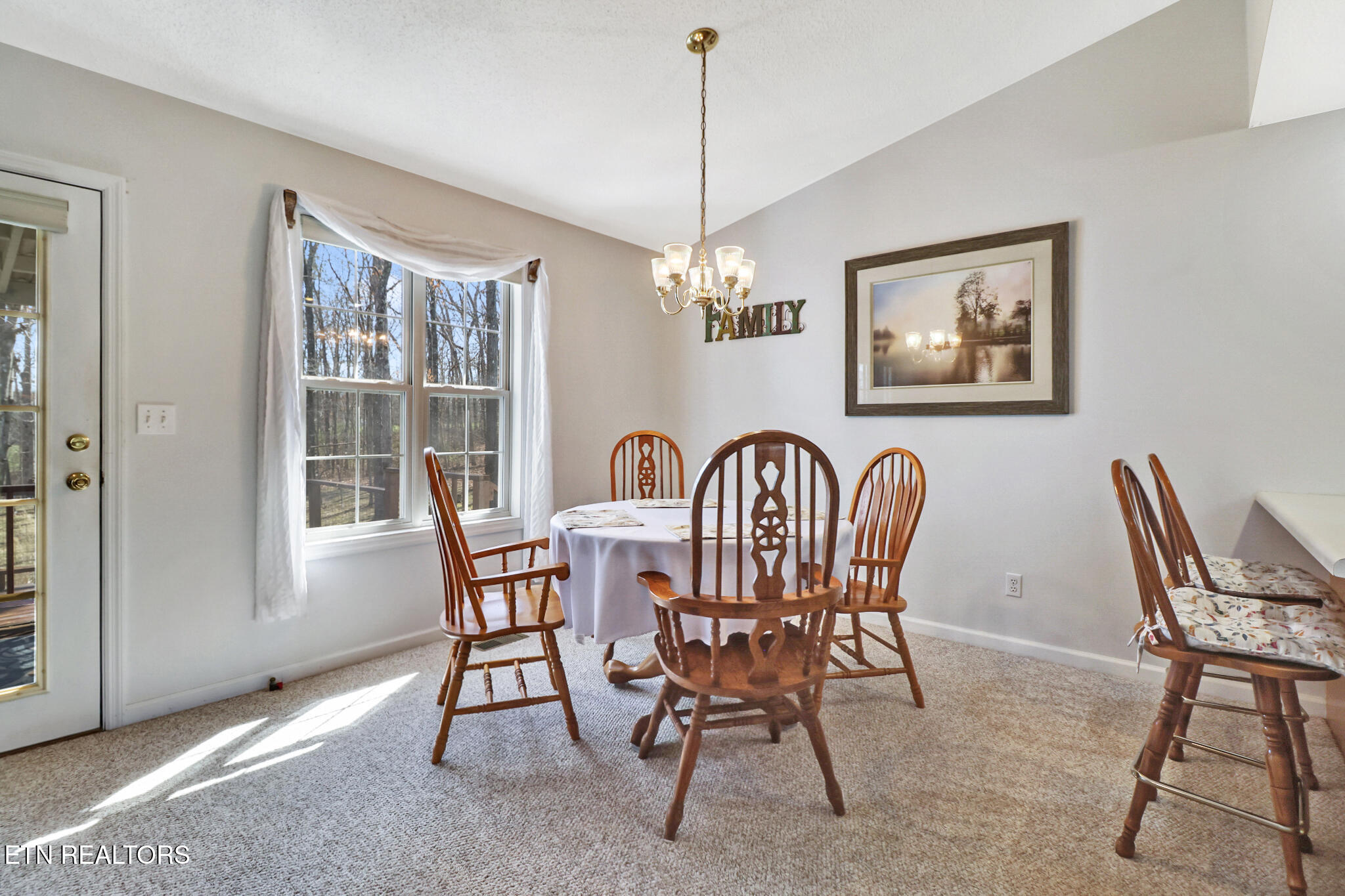 82 Scott Creek Road Crossville, TN 38571 - Photo 12 of 43 dining room