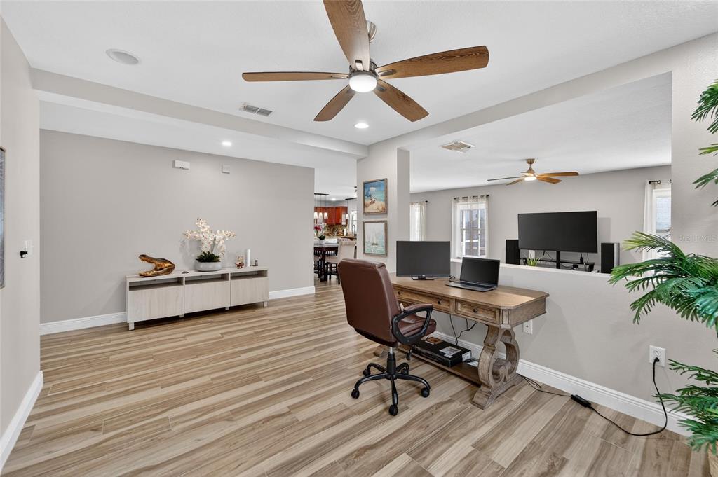 5325 Sandy Shell Drive Apollo Beach, FL 33572 - Photo 11 of 83