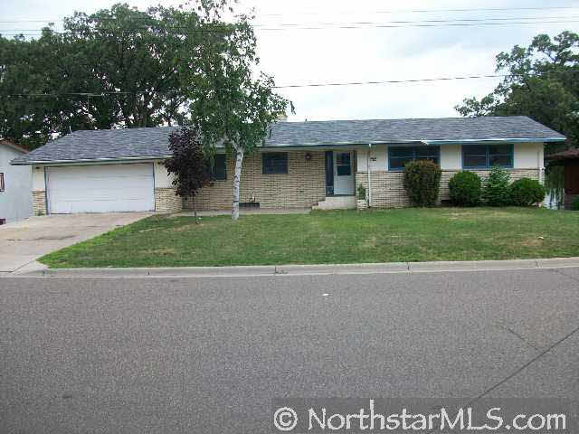 59 Rice Creek Way Northeast Fridley, MN 55432 - Photo 1 of 4