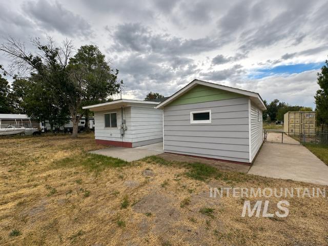 1301 Ridge Street Pocatello, ID 83201 - Photo 3 of 12 Two separate structures featuring siding exteriors and asphalt shingle roofs