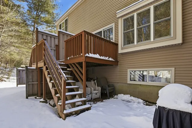 $359,999 | 25 Thayer Pond Drive, Unit 2, Oxford, MA 01537