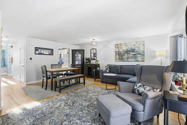 $359,999 | 25 Thayer Pond Drive, Unit 2, Oxford, MA 01537