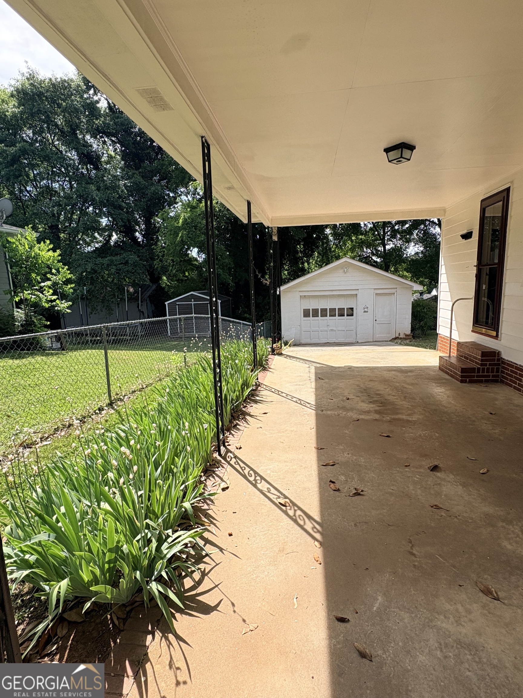 218 Flora Avenue Southeast Rome, GA 30161 - Photo 22 of 24 a view of a backyard of the house
