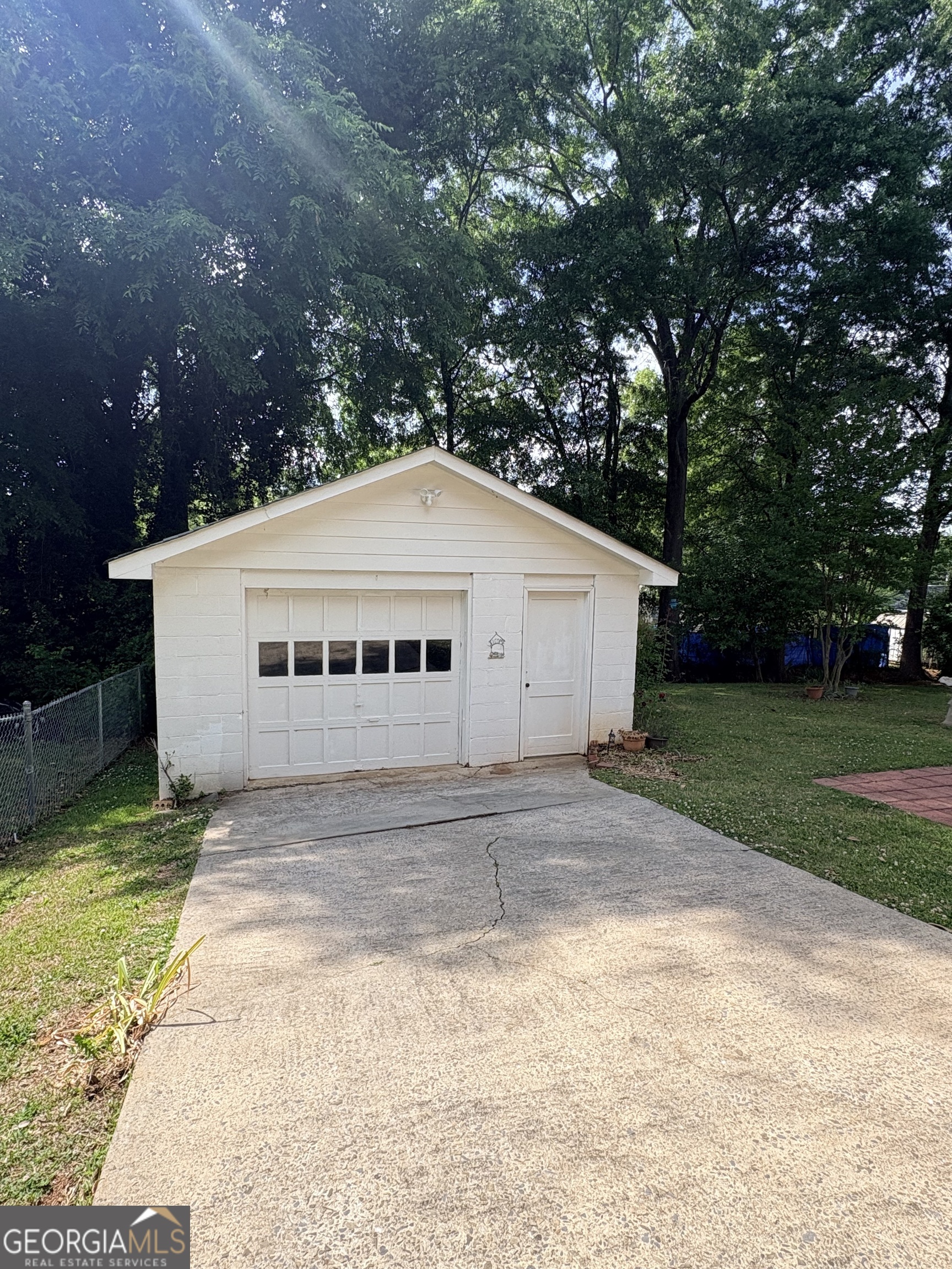 218 Flora Avenue Southeast Rome, GA 30161 - Photo 3 of 24 a view of a house with a yard
