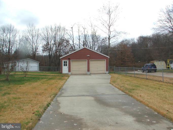 1101 Oakland Terrace Road Halethorpe, MD 21227 - Photo 4 of 21 Long Driveway for Plenty of Parking