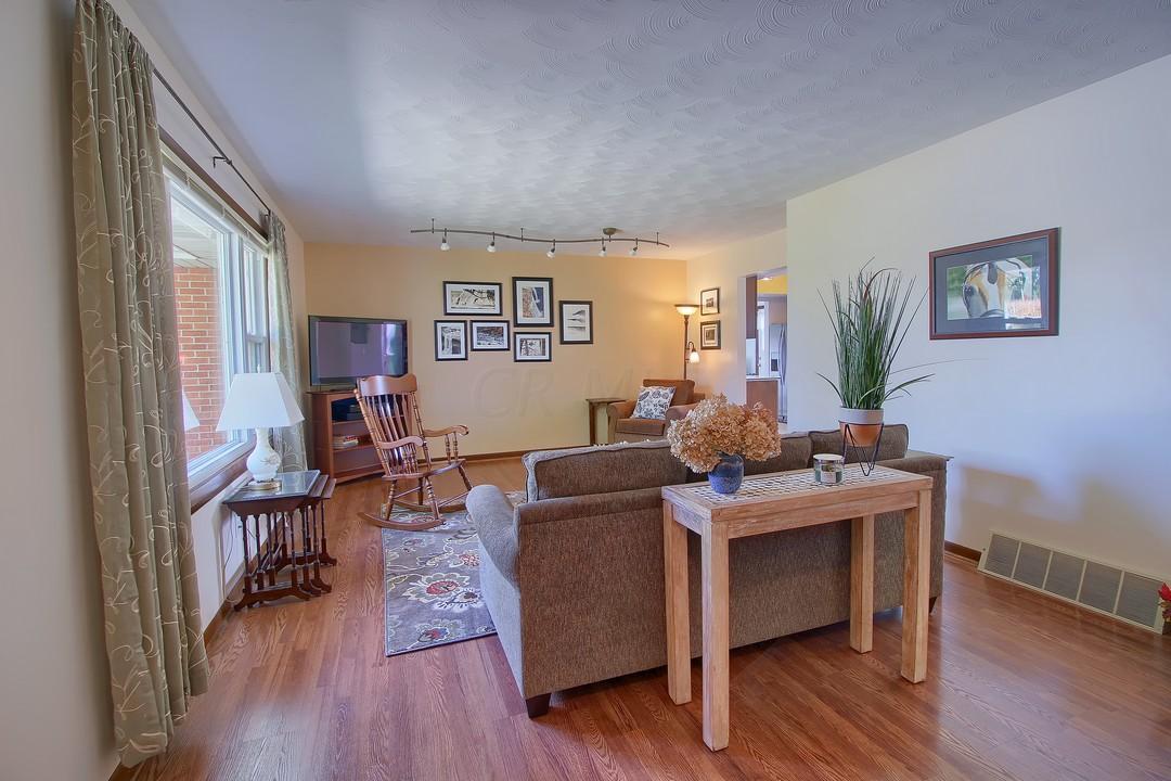 12388 Kilbourne Road Sunbury, OH 43074 - Photo 5 of 63 Gallery Image 5