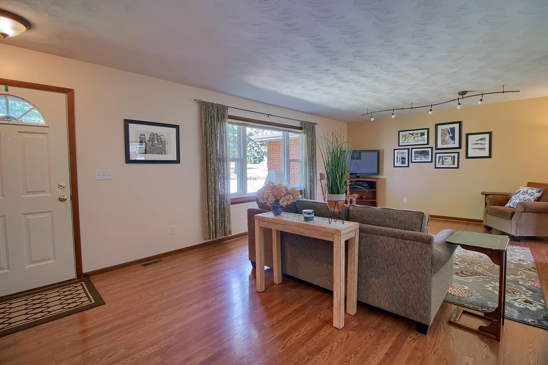 12388 Kilbourne Road Sunbury, OH 43074 - Photo 6 of 63 Gallery Image 6