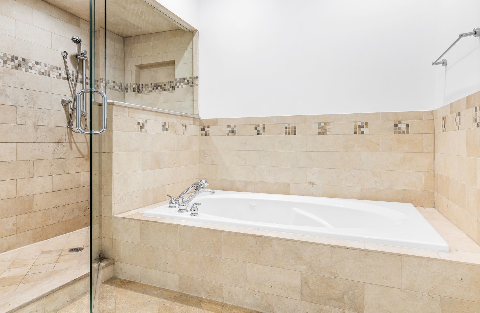 914 West Hubbard Street, Unit 304 Chicago, IL 60642 - Photo 15 of 22