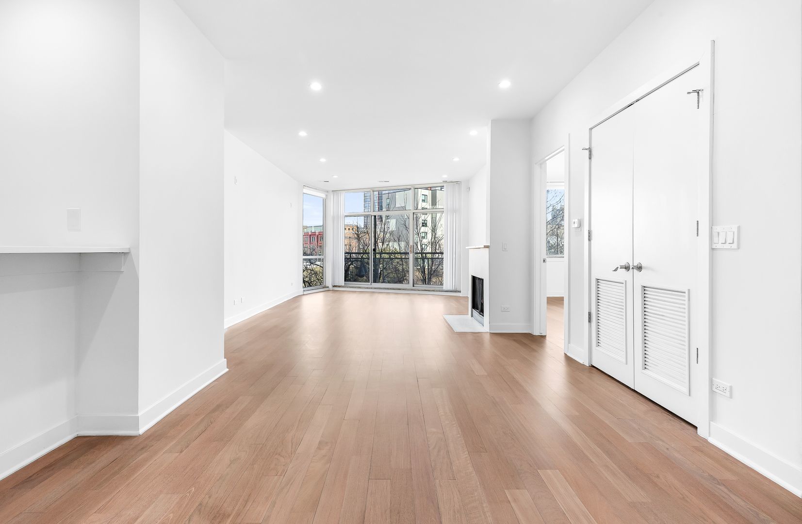 914 West Hubbard Street, Unit 304 Chicago, IL 60642 - Photo 9 of 22