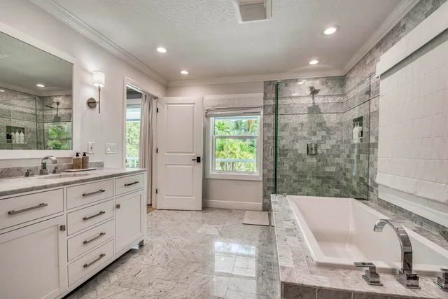 $3,994,970 | 13395 Running Water Road, Palm Beach Gardens, FL 33418