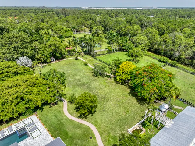 $3,994,970 | 13395 Running Water Road, Palm Beach Gardens, FL 33418