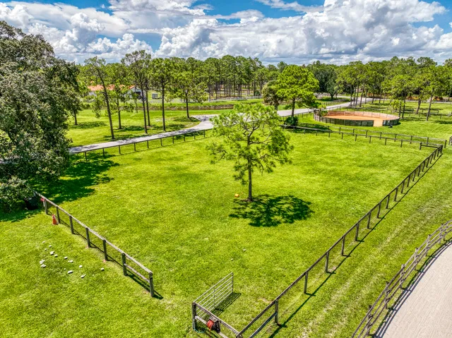 $3,994,970 | 13395 Running Water Road, Palm Beach Gardens, FL 33418