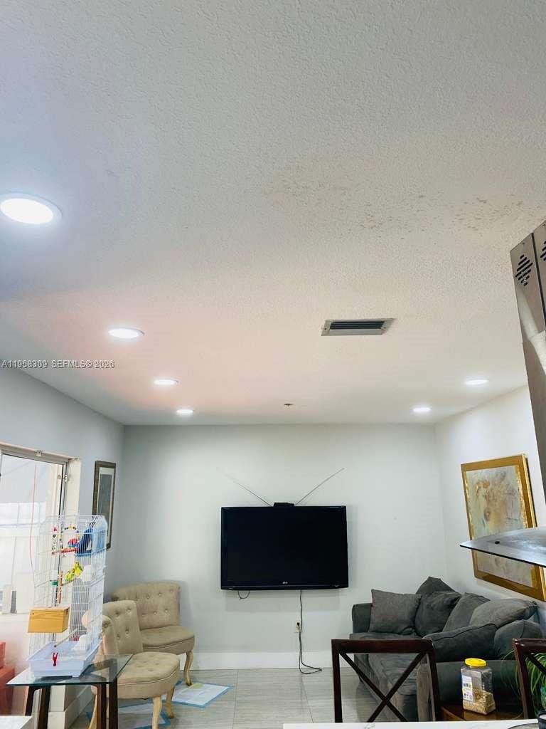 18237 Northwest 61st Place Hialeah, FL 33015 - Photo 6 of 9