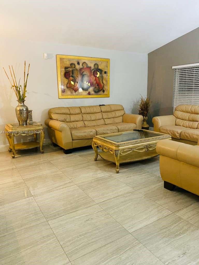 18237 Northwest 61st Place Hialeah, FL 33015 - Photo 8 of 9