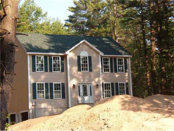 22 Wilson Road Londonderry, NH 03053 - Photo 1 of 9 Gallery Image 1
