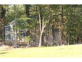 22 Wilson Road Londonderry, NH 03053 - Photo 7 of 9 Gallery Image 7