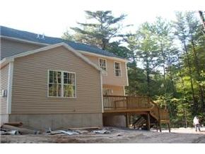 22 Wilson Road Londonderry, NH 03053 - Photo 8 of 9 Gallery Image 8