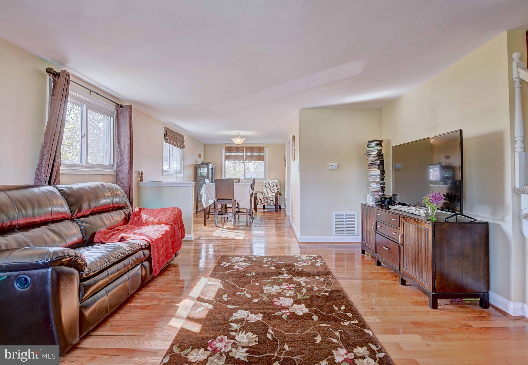 1369 Halstead Road Baltimore, MD 21234 - Photo 7 of 30 Family Room