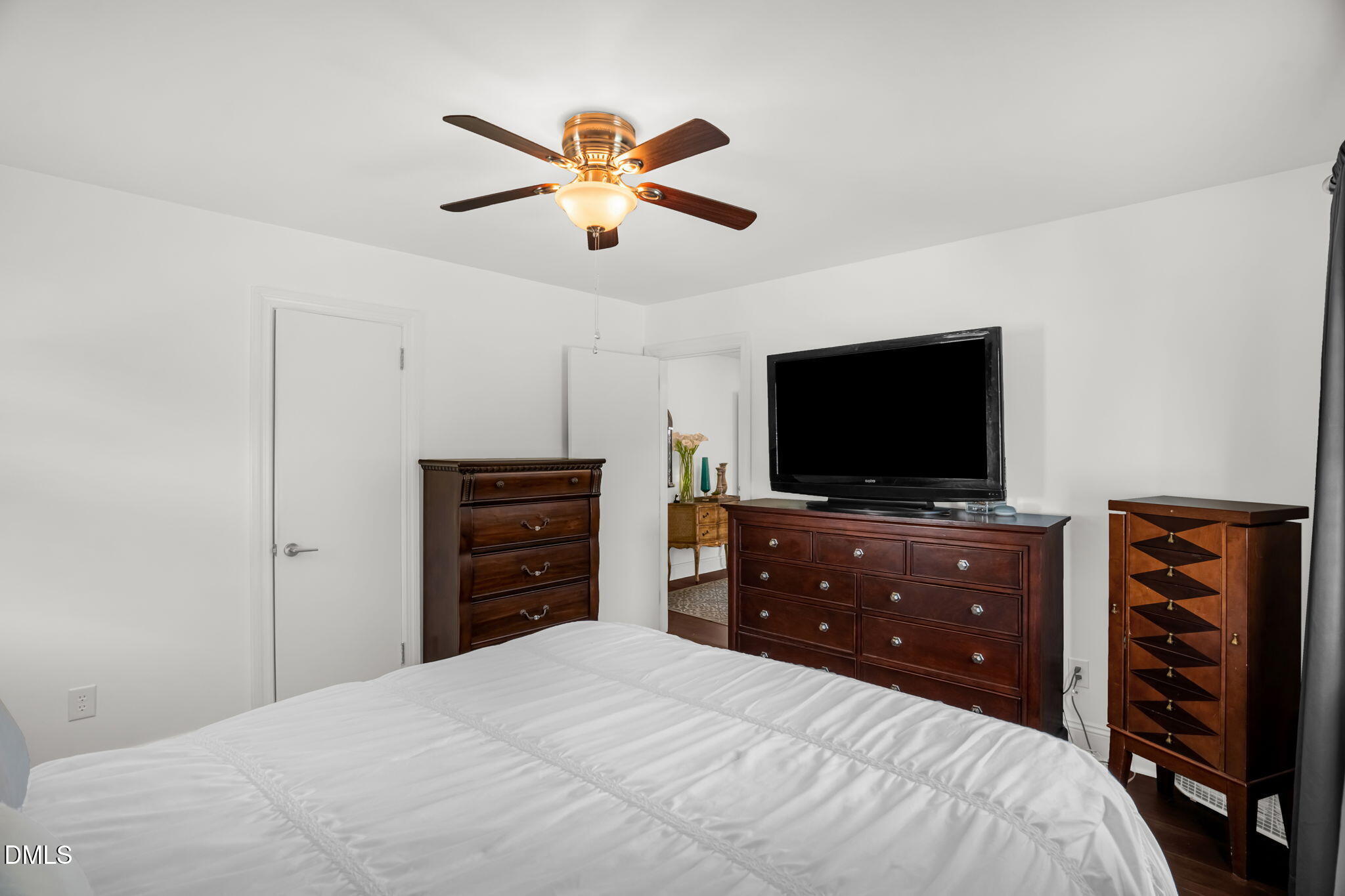 203 Home Avenue Graham, NC 27253 - Photo 26 of 33 17-web-or-mls-204 Homes Ave-17