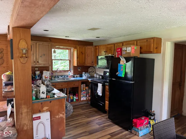 $180,000 | 915 West Lakeview Drive, Nineveh, IN 46164