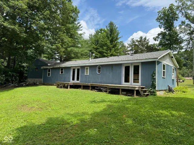 $180,000 | 915 West Lakeview Drive, Nineveh, IN 46164