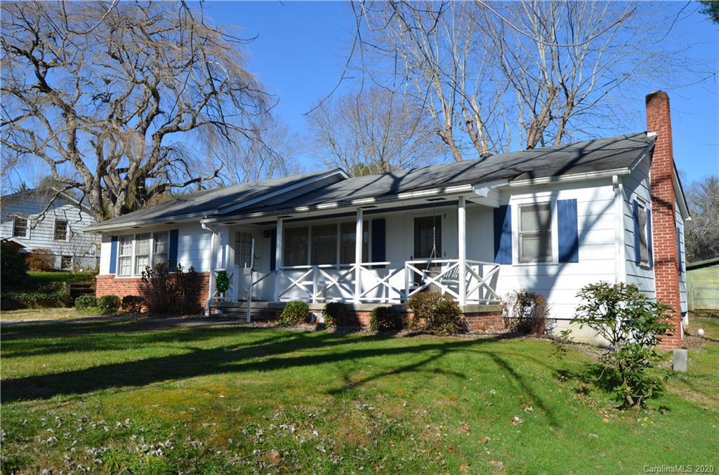 621 Higate Road Hendersonville, NC 28791 - Photo 3 of 4 Gallery Image 3