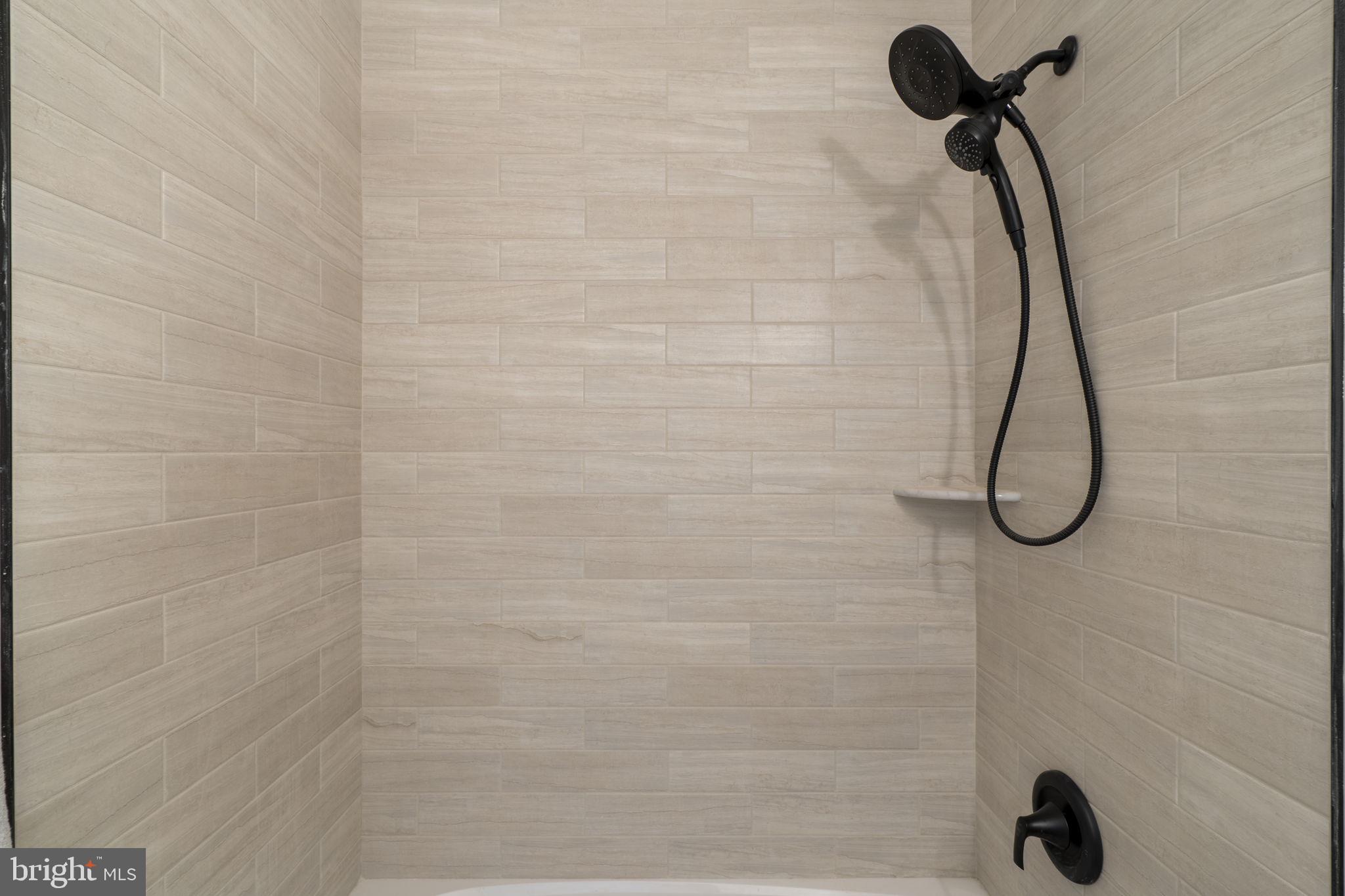 7125 Edgemont Road Frederick, MD 21702 - Photo 23 of 30 Exquisite Bath/Shower Tile
