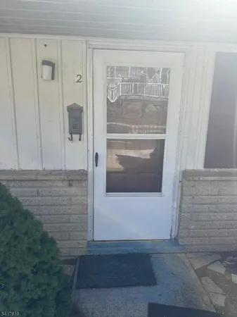 $2,000 | 2 Elizabeth Street, Unit 6, Dover, NJ 07801