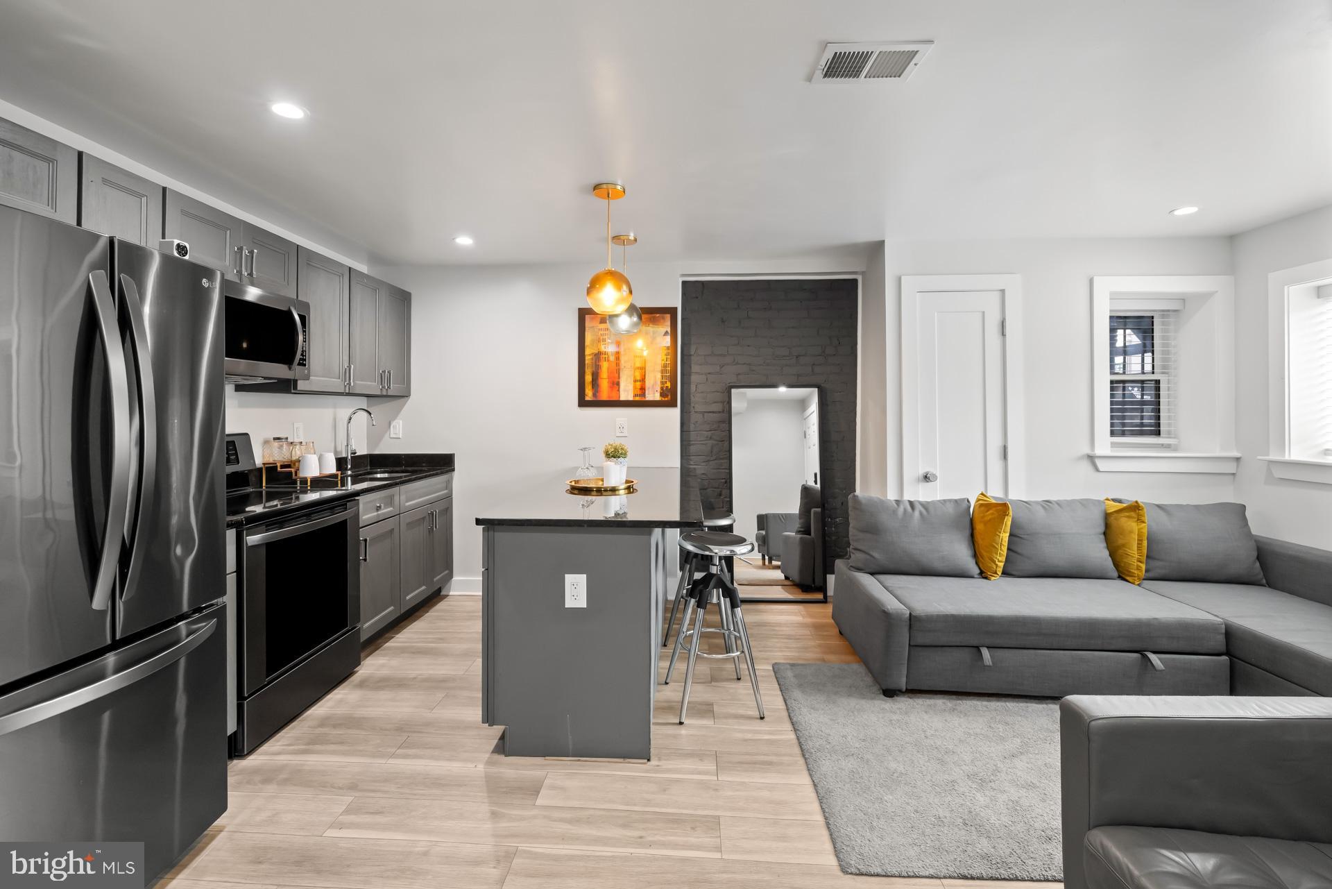 409 Florida Avenue Northwest Washington, DC 20001 - Photo 33 of 47