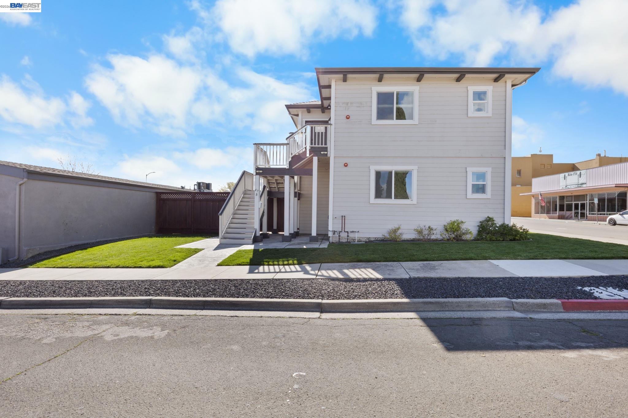 47 North 2nd Street Rio Vista, CA 94571 - Photo 3 of 42 a view of a house with a street