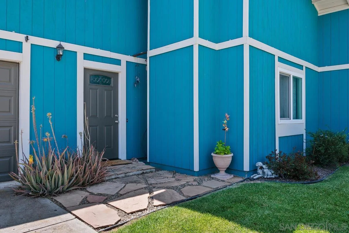 13961 Eastern Street Poway, CA 92064 - Photo 28 of 29 a view of an entryway door front of house