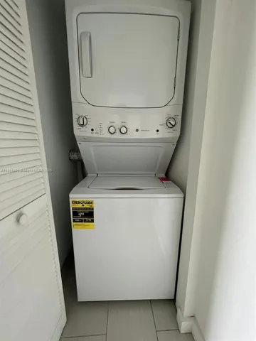 $475,000 | 4250 Biscayne Boulevard, Unit 1505, Miami, FL 33137