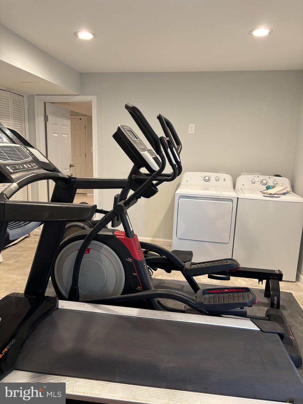 44140 Bristow Circle Ashburn, VA 20147 - Photo 11 of 14 a room with gym equipment