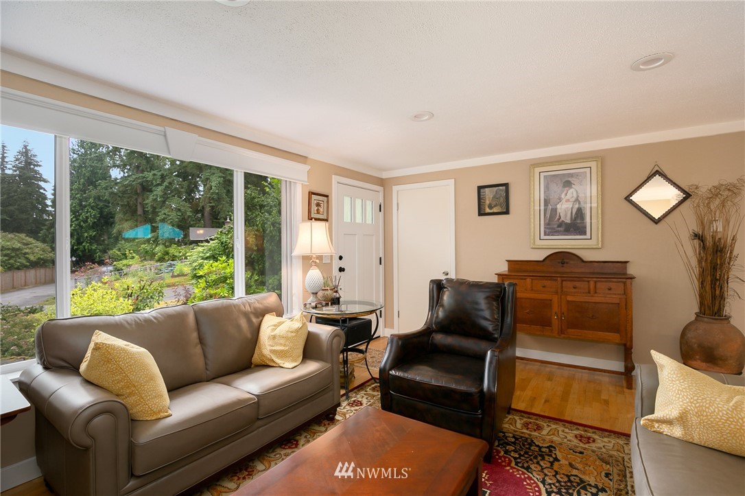 33 231st Street Southeast Bothell, WA 98021 - Photo 4 of 25